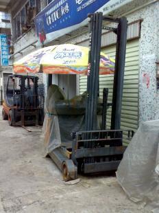 廣州6.5米電動叉車出租 帶中缸及側移功能的靈活解決方案